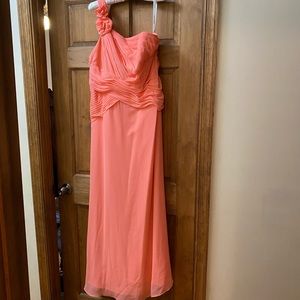 David’s Bridal Coral Bridesmaid Dress, size 16